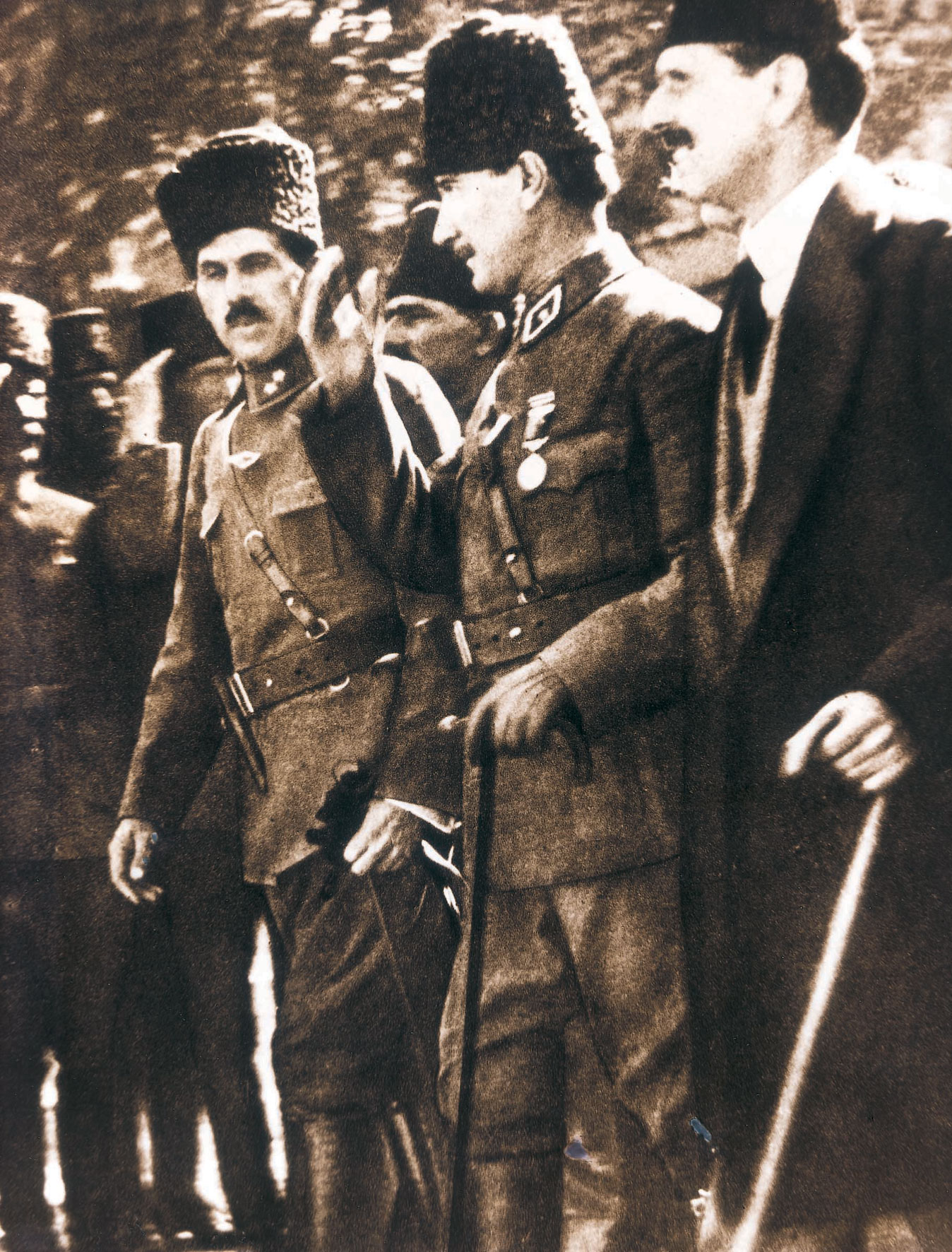 Resimlerle Atatürk
